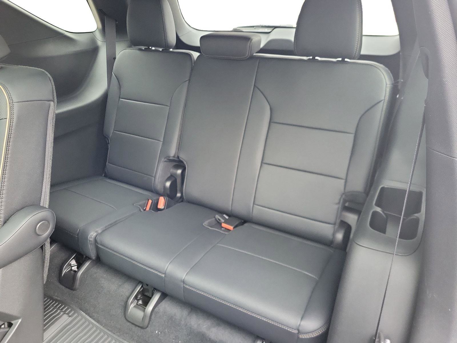 New 2026 Chevrolet Traverse High Country w/ LPO, Floor Liner Package AWD/4WD image 22