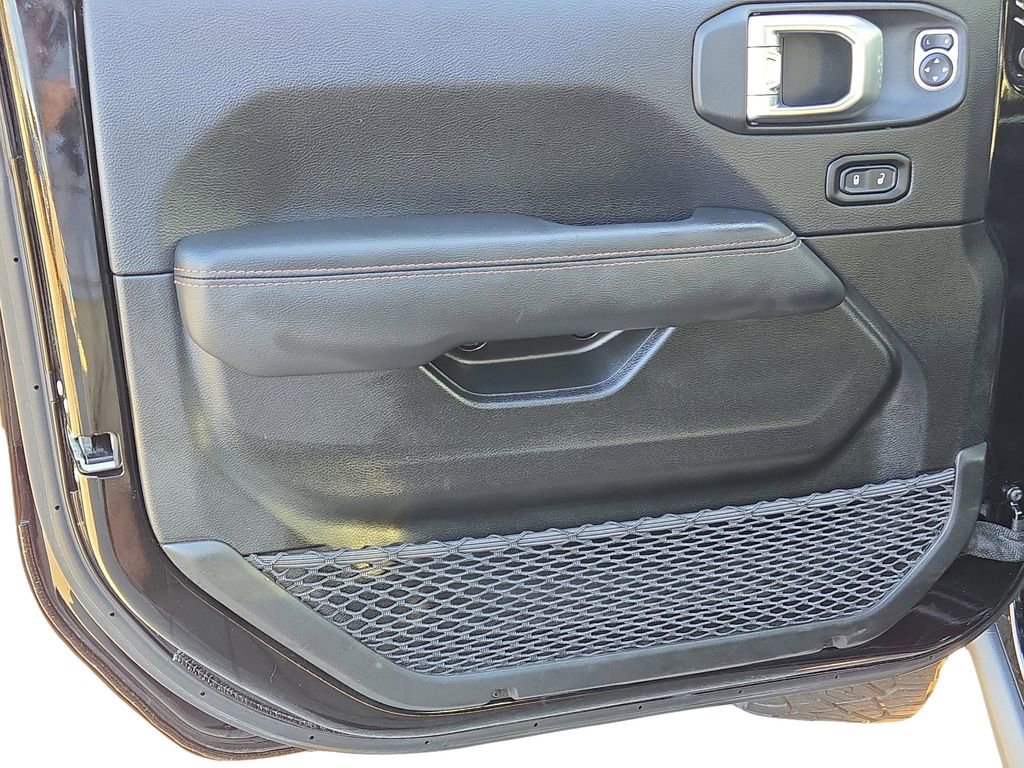 Used 2022 Jeep Wrangler Unlimited Rubicon image 15