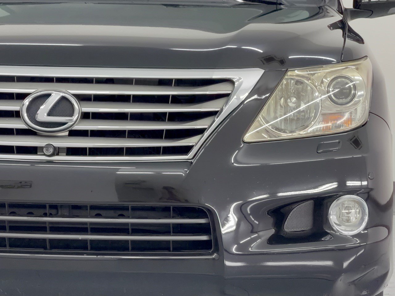Used 2010 Lexus LX 570 4WD w/ Luxury Pkg image 12