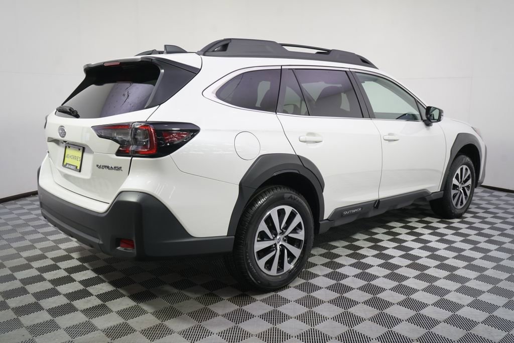 Certified 2024 Subaru Outback Premium AWD/4WD image 7