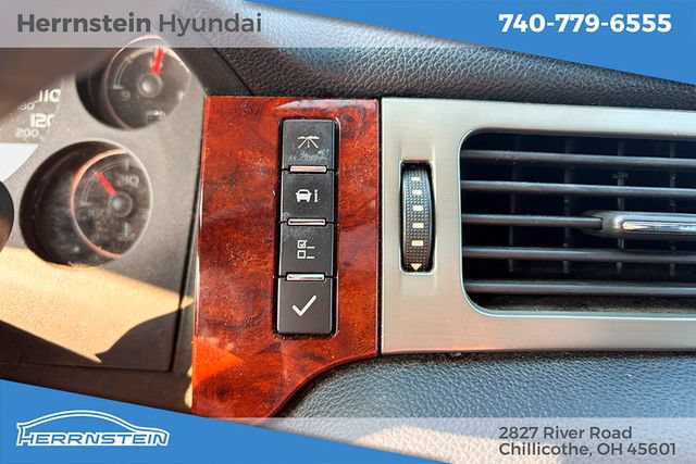 Used 2013 Chevrolet Tahoe LTZ AWD/4WD image 22