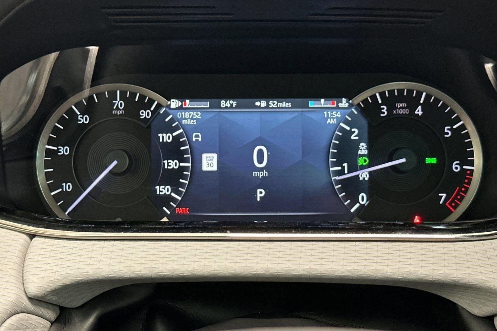 Used 2022 Land Rover Range Rover Evoque R-Dynamic S image 22