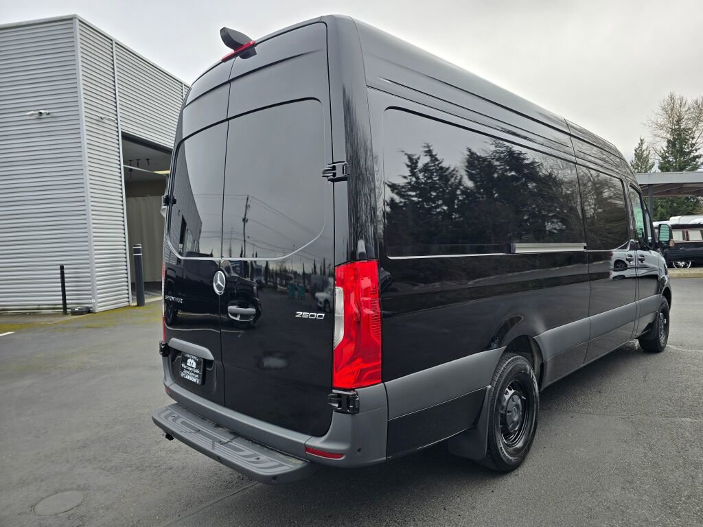 New 2025 Mercedes-Benz Sprinter 2500 image 5