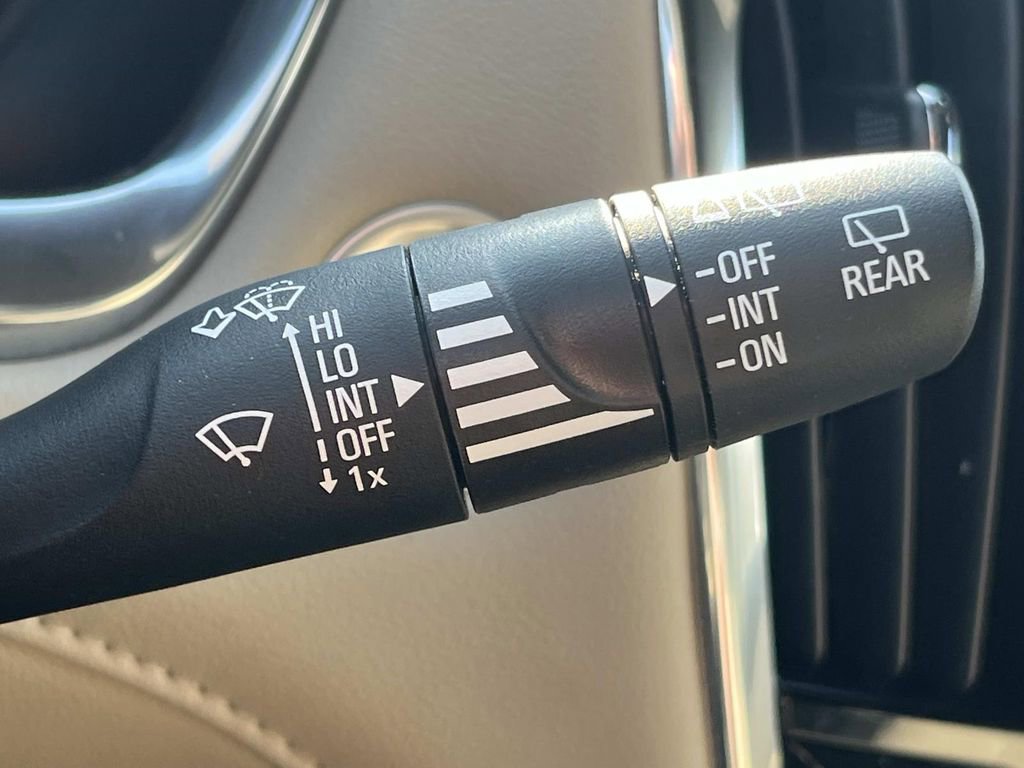 Certified 2023 Chevrolet Traverse LS image 26