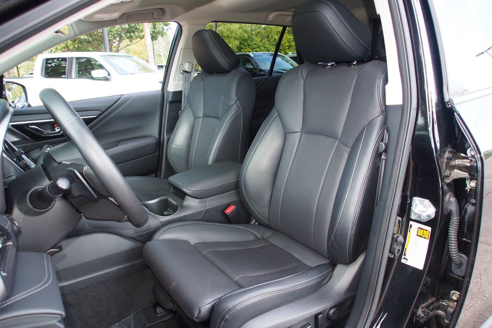 Used 2025 Subaru Outback Limited XT AWD/4WD image 17