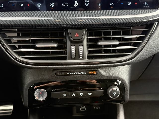 Certified 2024 Ford Escape ST-Line w/ Tech Pack #1 AWD/4WD image 13