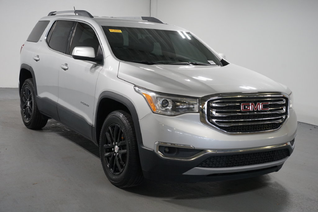 Used 2019 GMC Acadia SLT w/ LPO, Cargo Package FWD image 3
