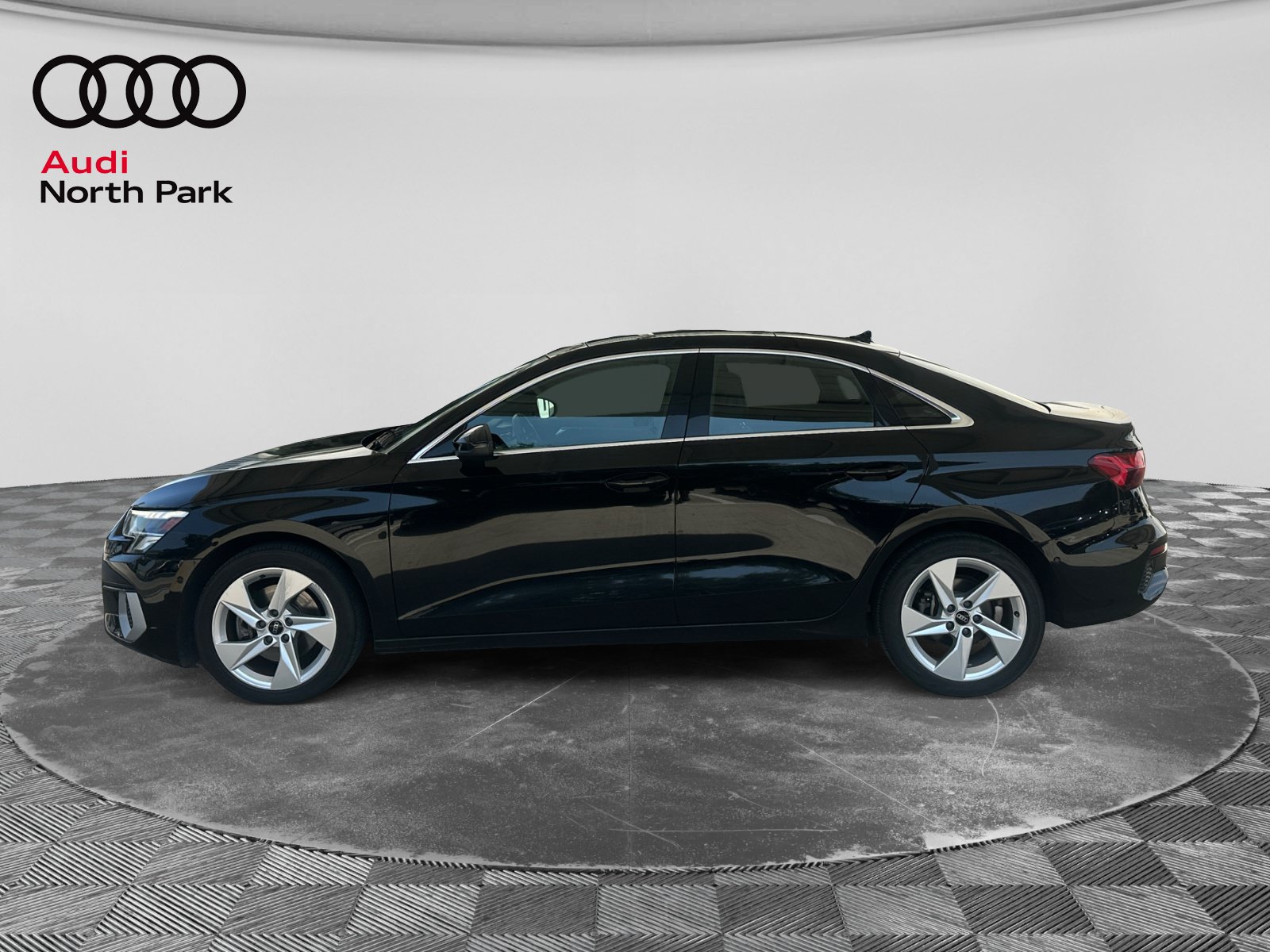 Used 2024 Audi A3 2.0T Premium FWD image 2
