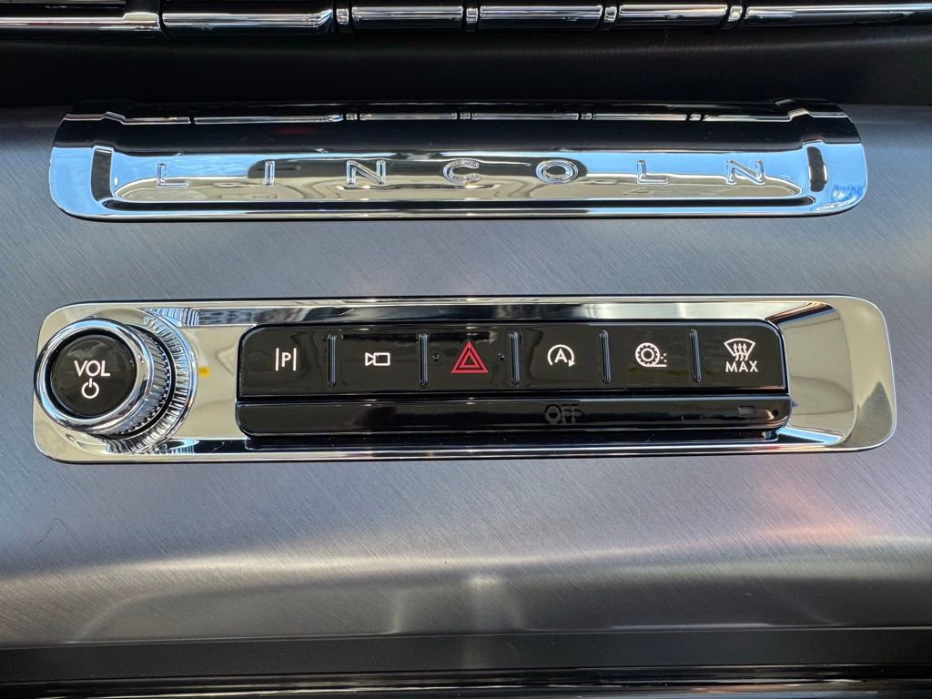 New 2026 Lincoln Aviator AWD image 29