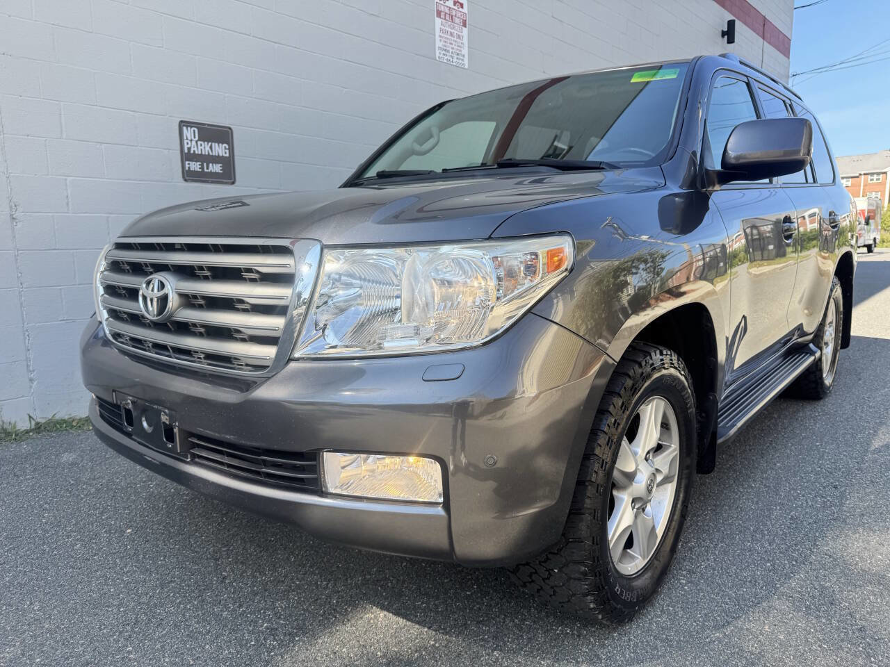 Used 2011 Toyota Land Cruiser image 5