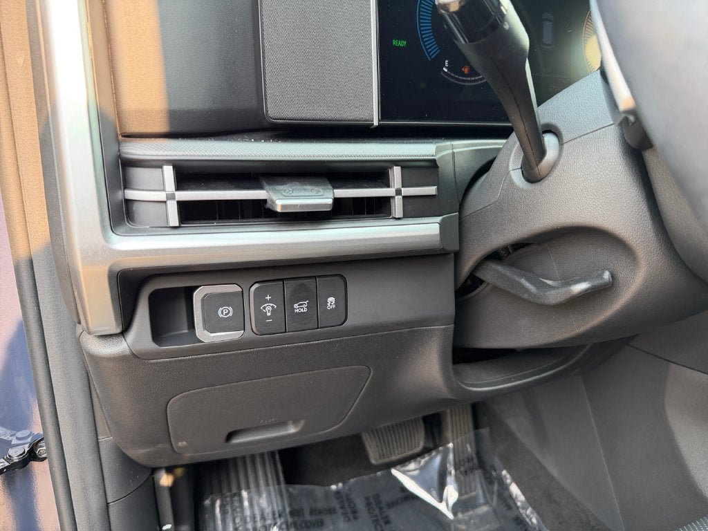 Used 2025 Hyundai Santa Fe SEL AWD/4WD image 20
