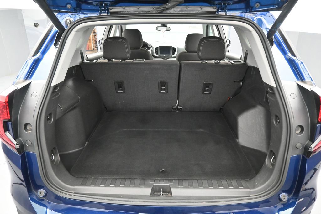 Used 2023 GMC Terrain SLE w/ Driver Convenience Package FWD image 28