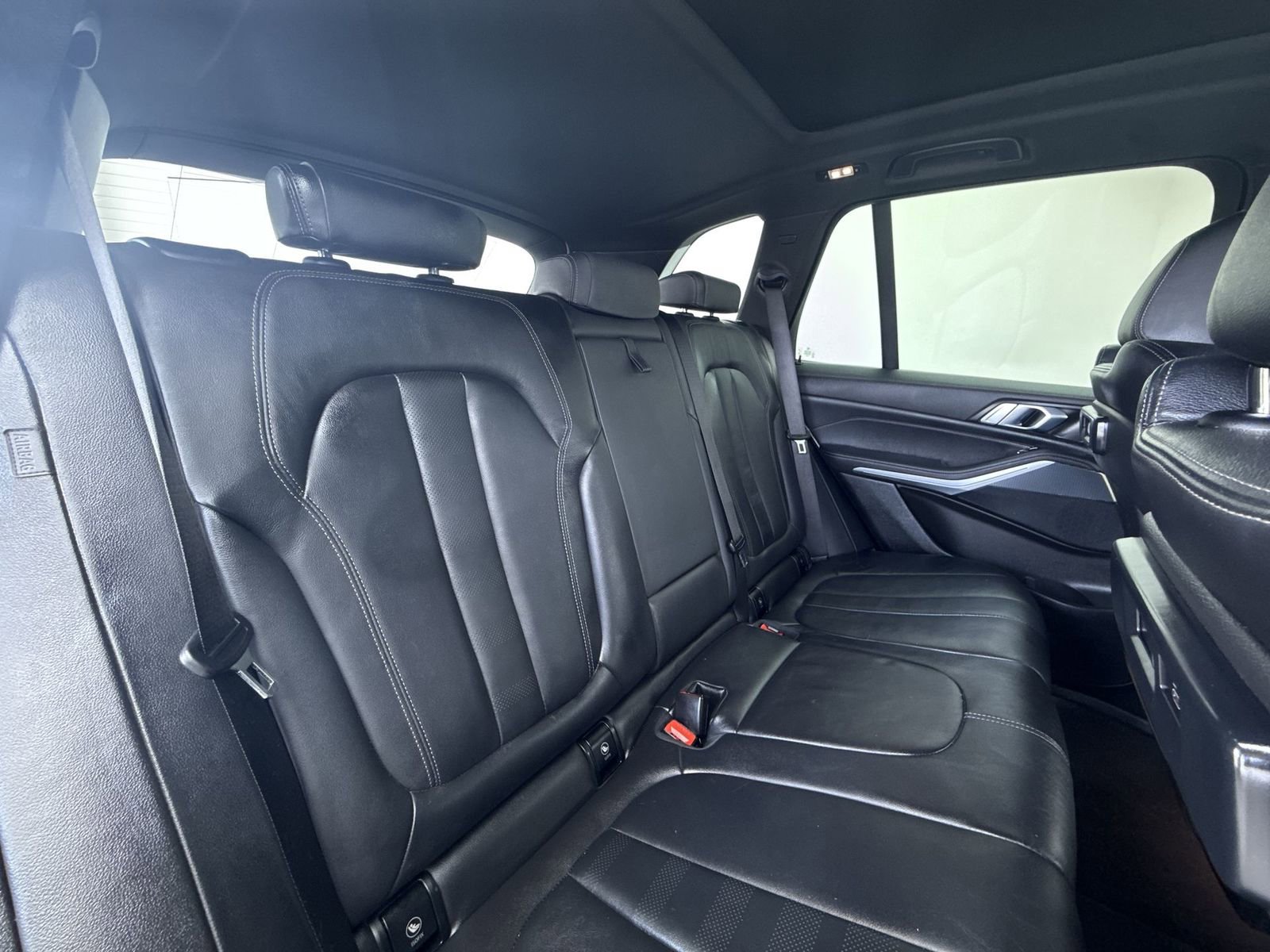 Used 2021 BMW X5 sDrive40i w/ M Sport Package image 32