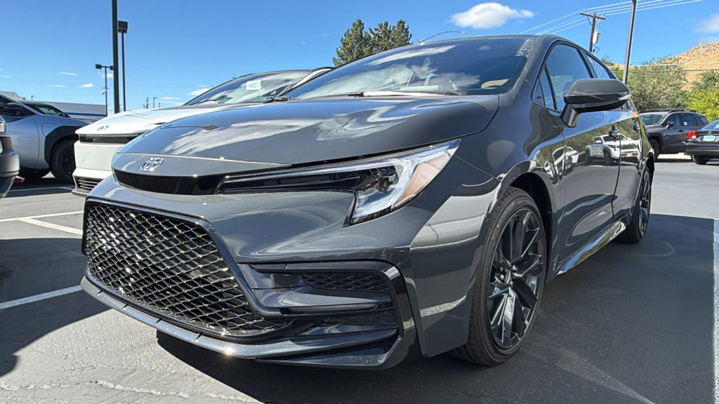 New 2026 Toyota Corolla SE FWD image 4