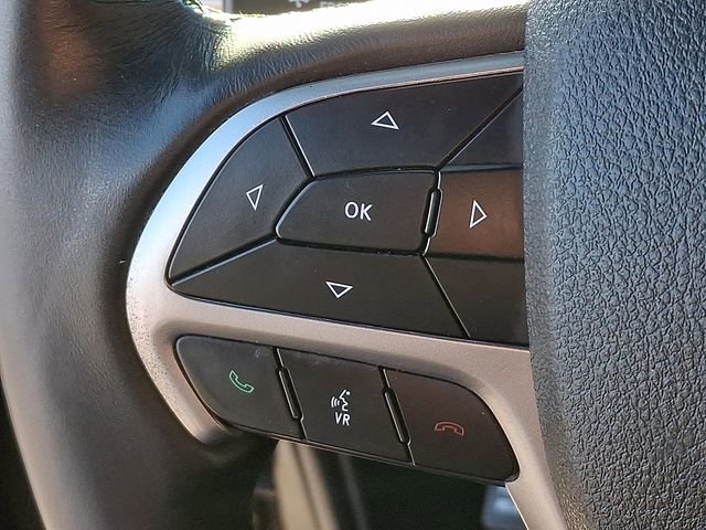 Used 2018 Jeep Grand Cherokee Altitude image 21