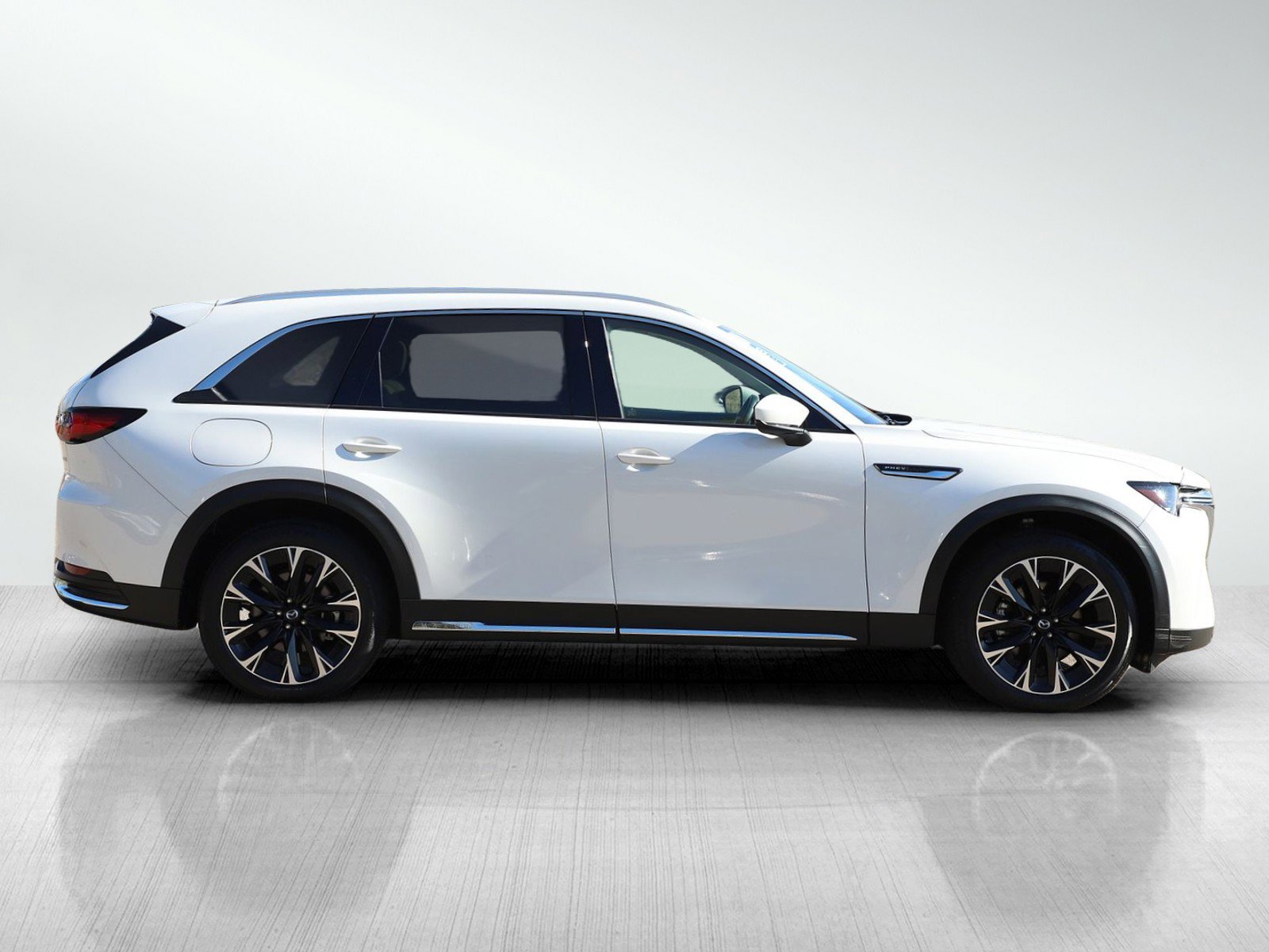 Certified 2024 MAZDA CX-90 Plug-In Hybrid w/ Premium Pkg AWD/4WD image 6