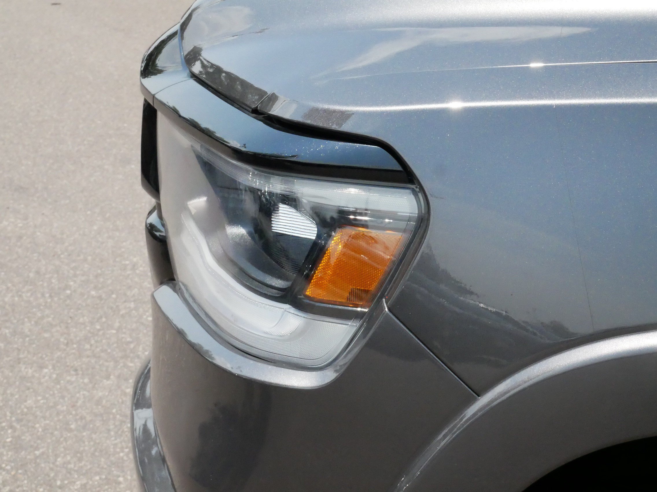 Used 2022 RAM 1500 Laramie AWD/4WD image 16