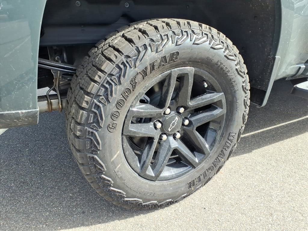 New 2026 Chevrolet Silverado 1500 Custom Trail Boss w/ Dark Appearance Package image 25