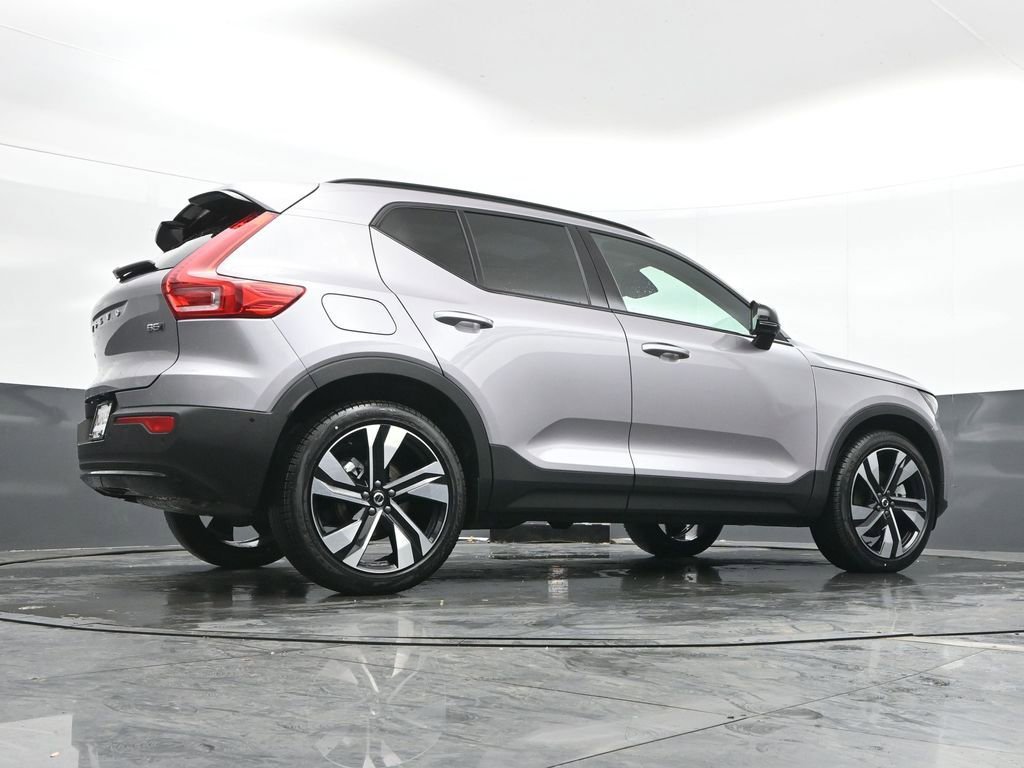 New 2026 Volvo XC40 B5 Ultra w/ Protection Package Premier AWD/4WD image 39
