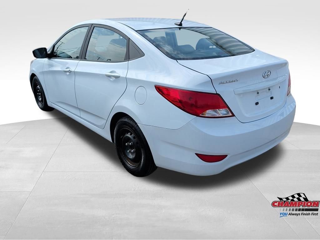 Used 2017 Hyundai Accent SE video 3