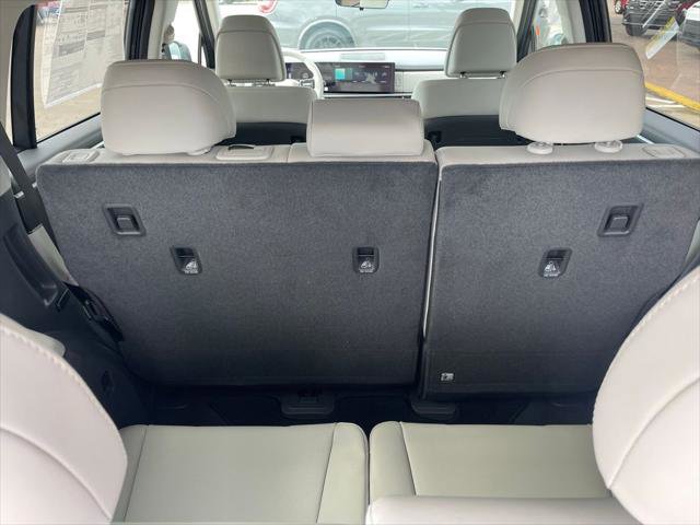 Used 2025 Hyundai Santa Fe SEL image 15