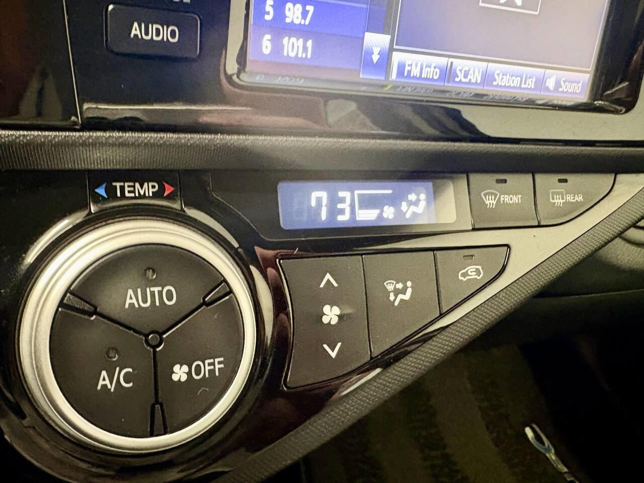 Used 2015 Toyota Prius C Two image 13