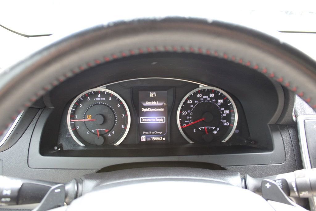 Used 2015 Toyota Camry SE image 14