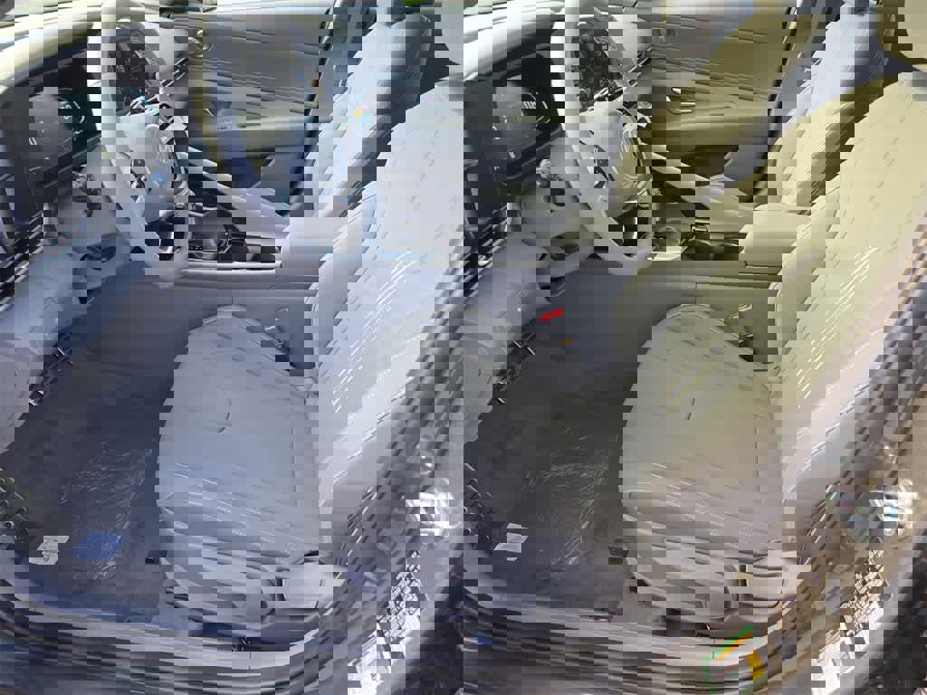 New 2026 Hyundai Elantra SEL Sport Premium image 16