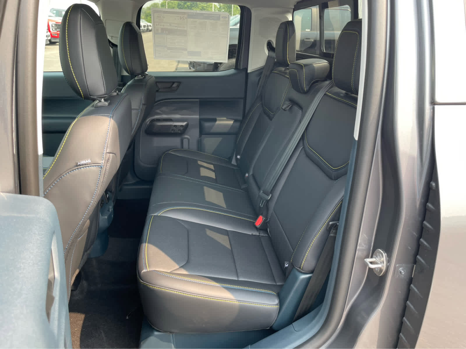 New 2025 Ford Maverick Lobo image 30