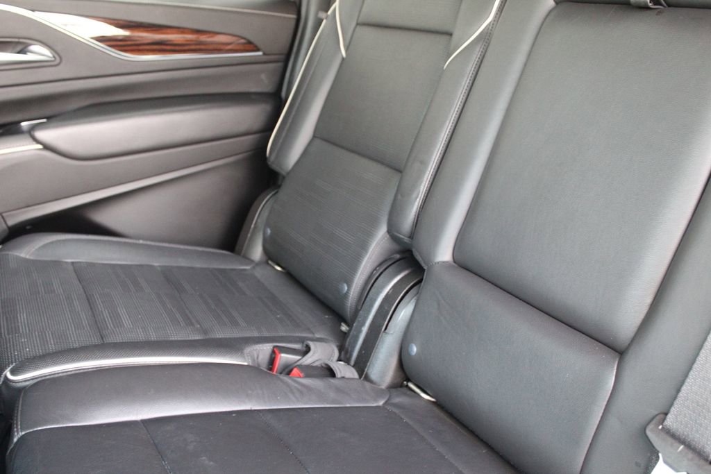 Used 2021 Cadillac Escalade ESV Premium Luxury w/ Driver Assist Tech Package AWD/4WD image 23
