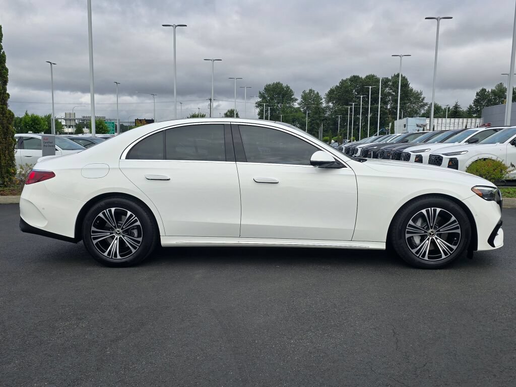 Used 2024 Mercedes-Benz E 350 4MATIC Sedan image 7