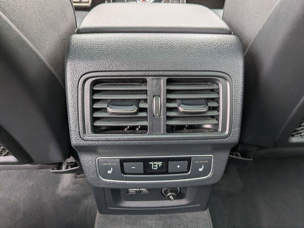 Used 2024 Audi SQ5 Prestige w/ Prestige Package image 23