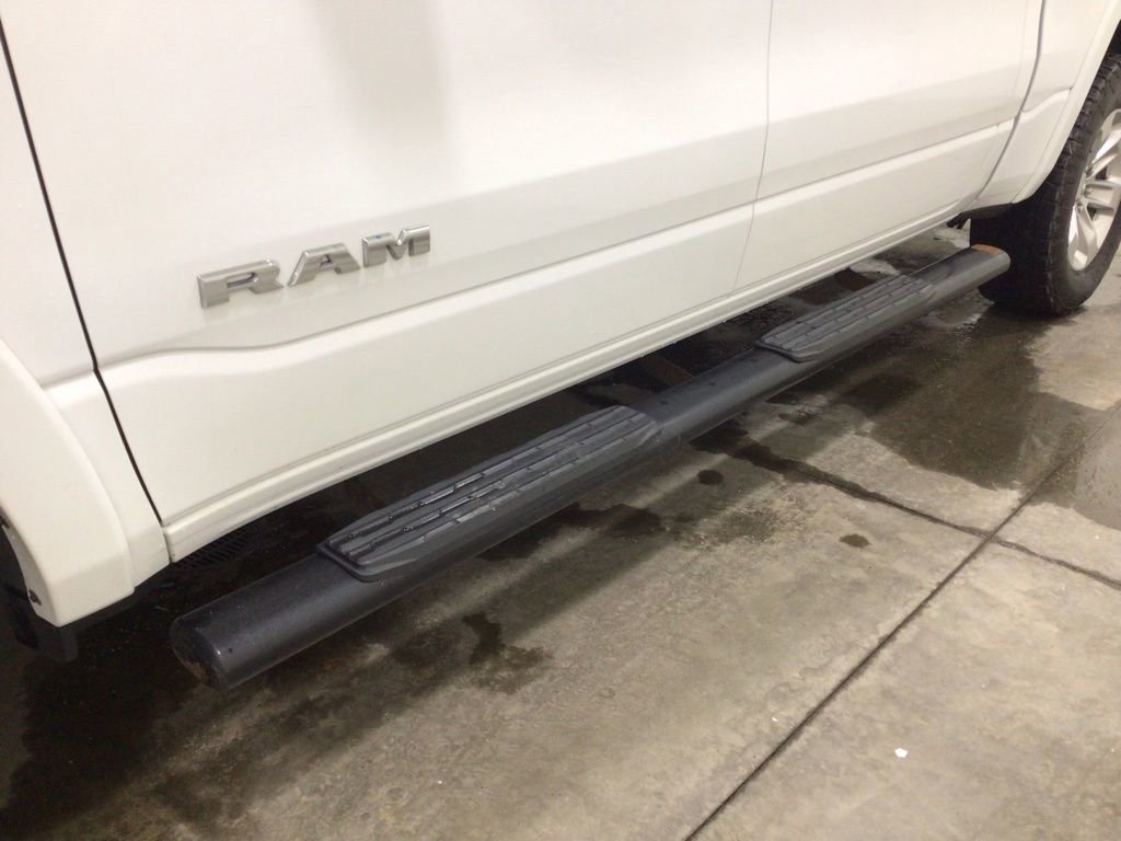 Used 2020 RAM 1500 Laramie w/ Off Road Group image 8