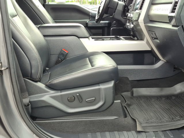 Used 2022 Ford F250 Lariat w/ Black Appearance Package AWD/4WD image 21