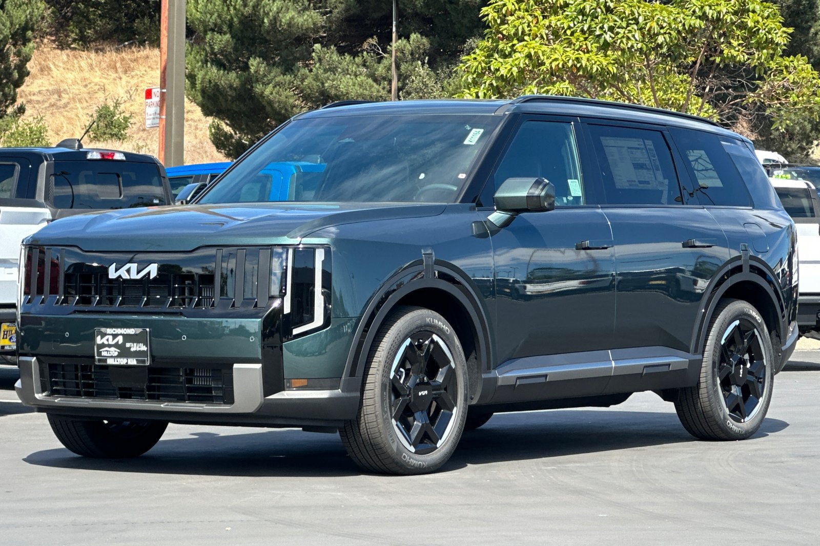 New 2027 Kia Telluride EX w/ Towing Package FWD image 9