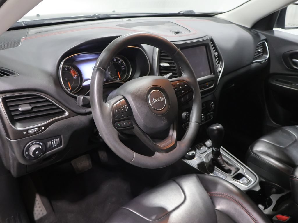 Used 2022 Jeep Cherokee Trailhawk AWD/4WD image 15