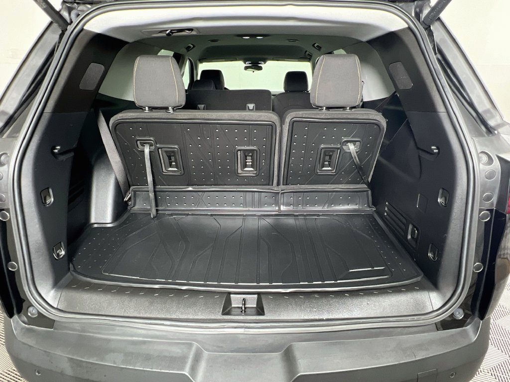 Used 2021 Chevrolet Traverse LT w/ LPO, Floor Liner Package AWD/4WD image 31