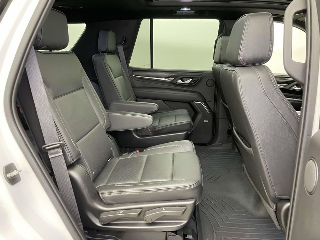 Used 2022 GMC Yukon Denali w/ Denali Premium Package image 23