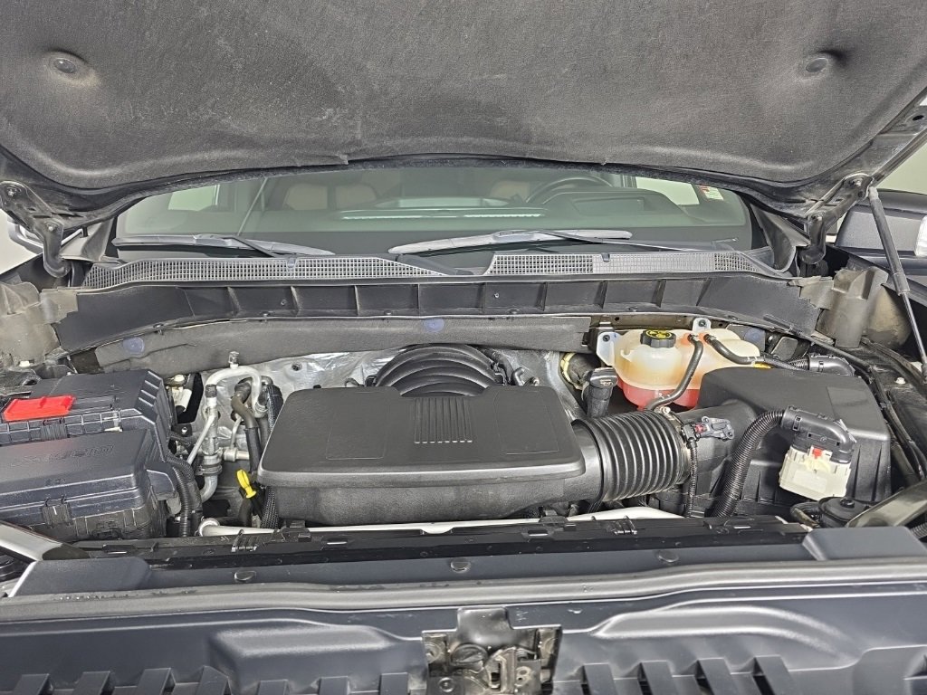 Used 2022 Chevrolet Silverado 1500 High Country w/ Technology Package image 9