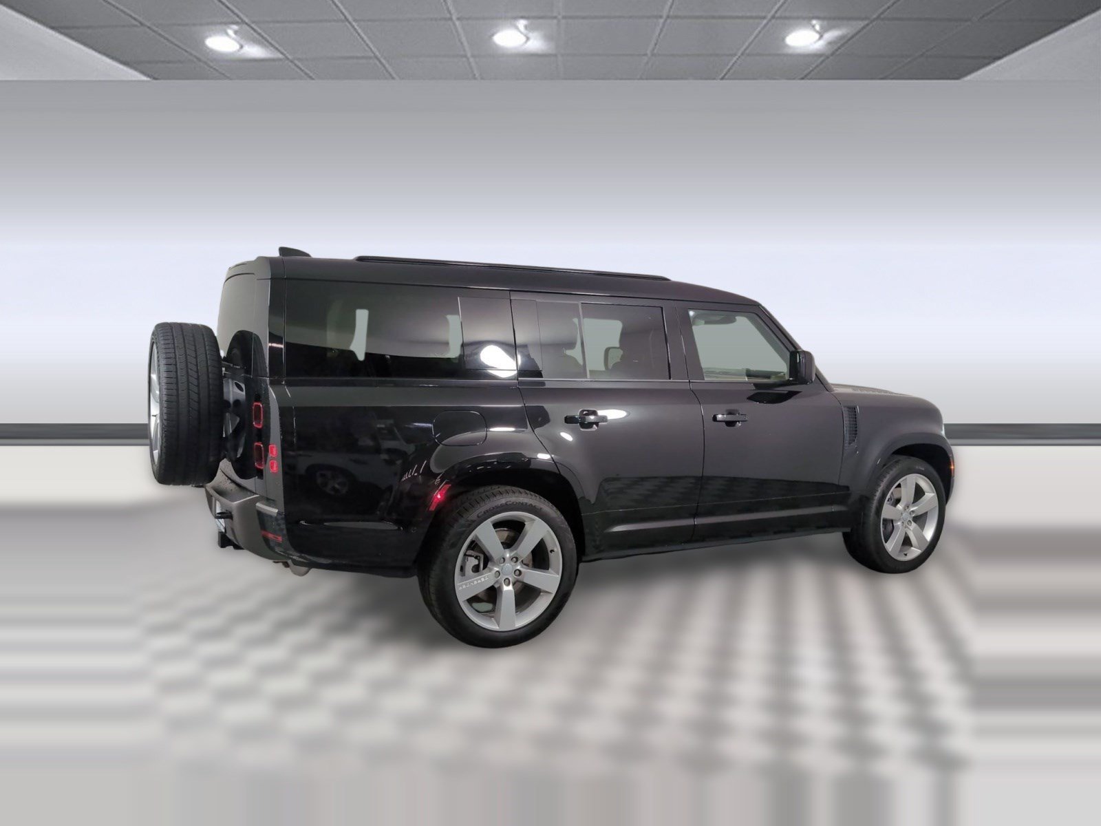 New 2025 Land Rover Defender 130 X-Dynamic SE AWD/4WD image 9