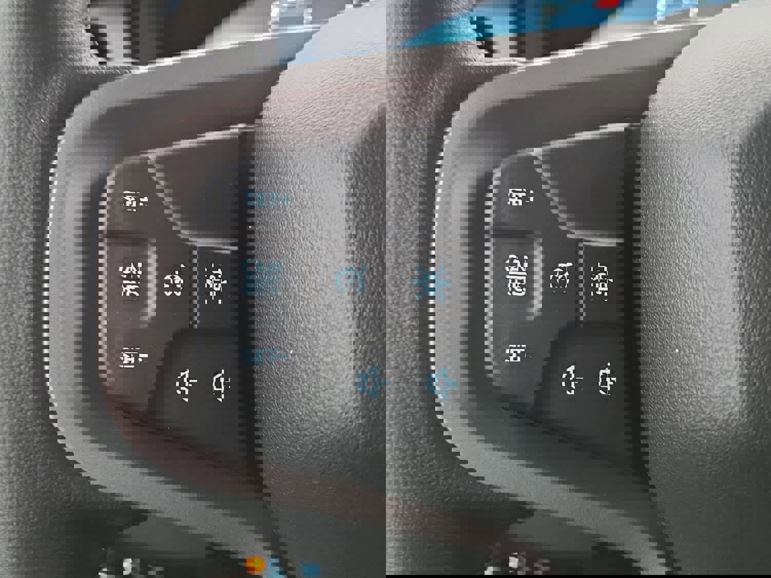 New 2025 Ford Bronco Badlands image 32