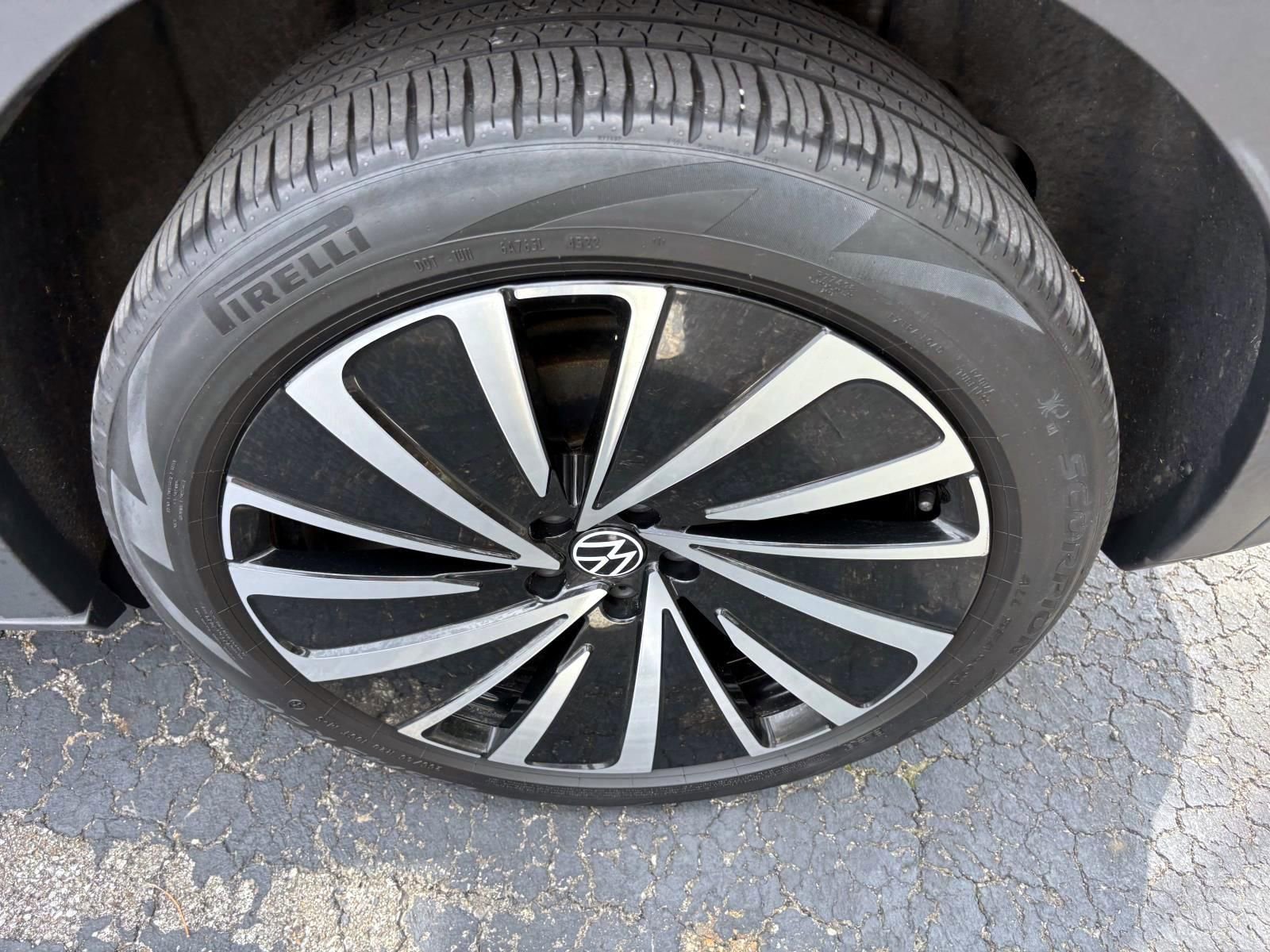 Used 2023 Volkswagen ID.4 Pro S Plus image 12