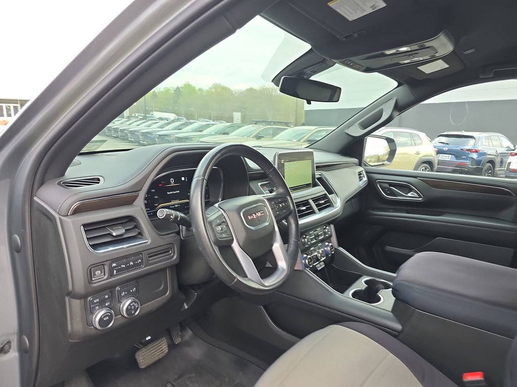 Used 2022 GMC Yukon XL SLE image 23