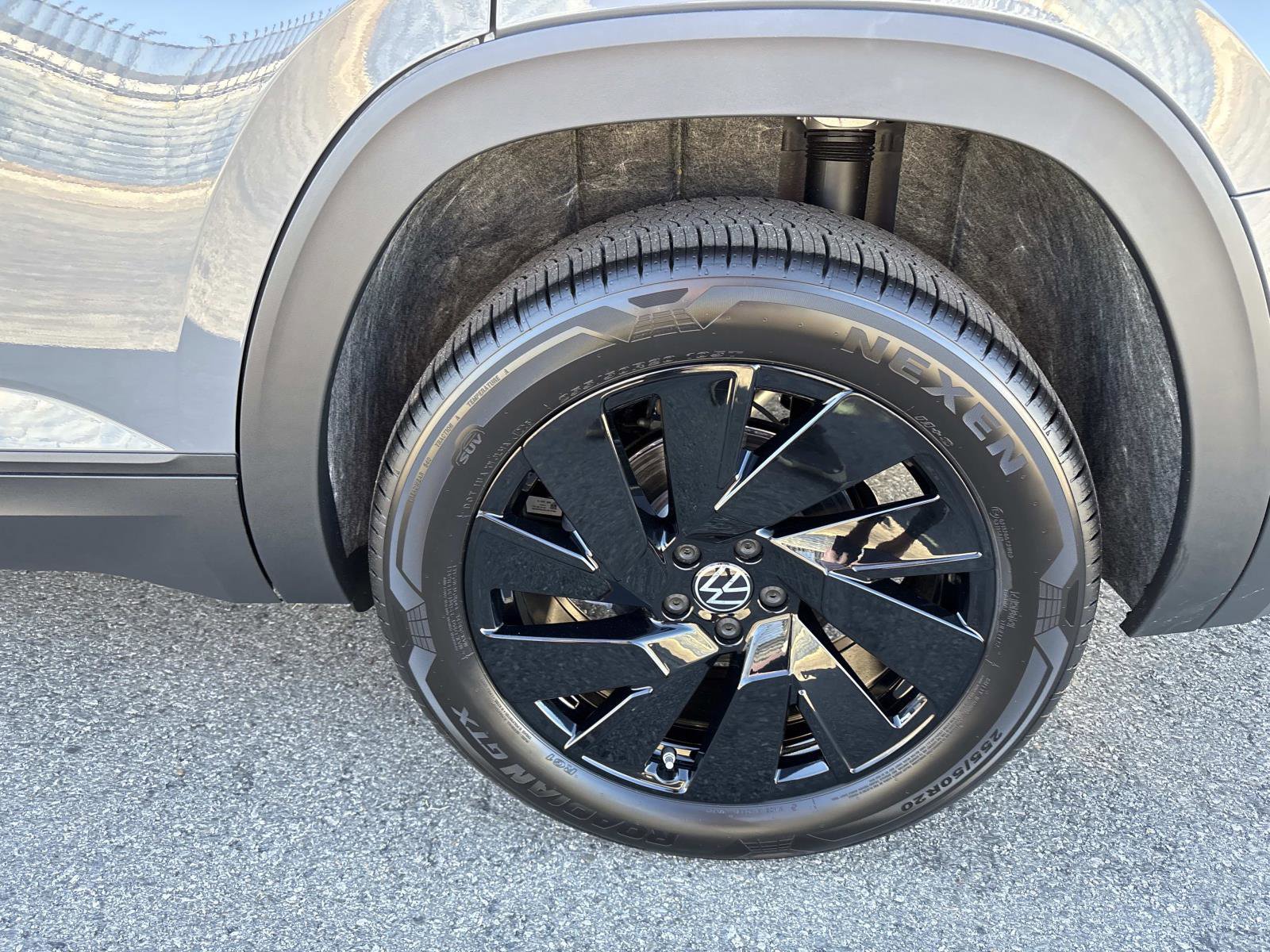 New 2026 Volkswagen Atlas SE image 7