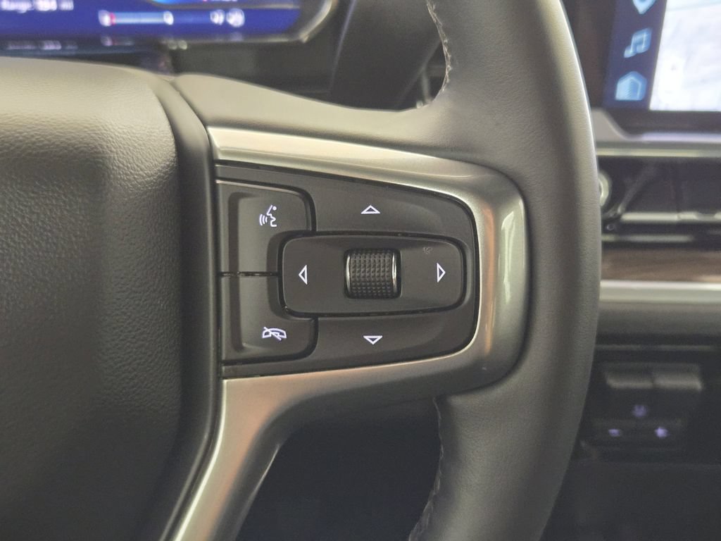 Used 2025 Chevrolet Silverado 2500 LT AWD/4WD image 31