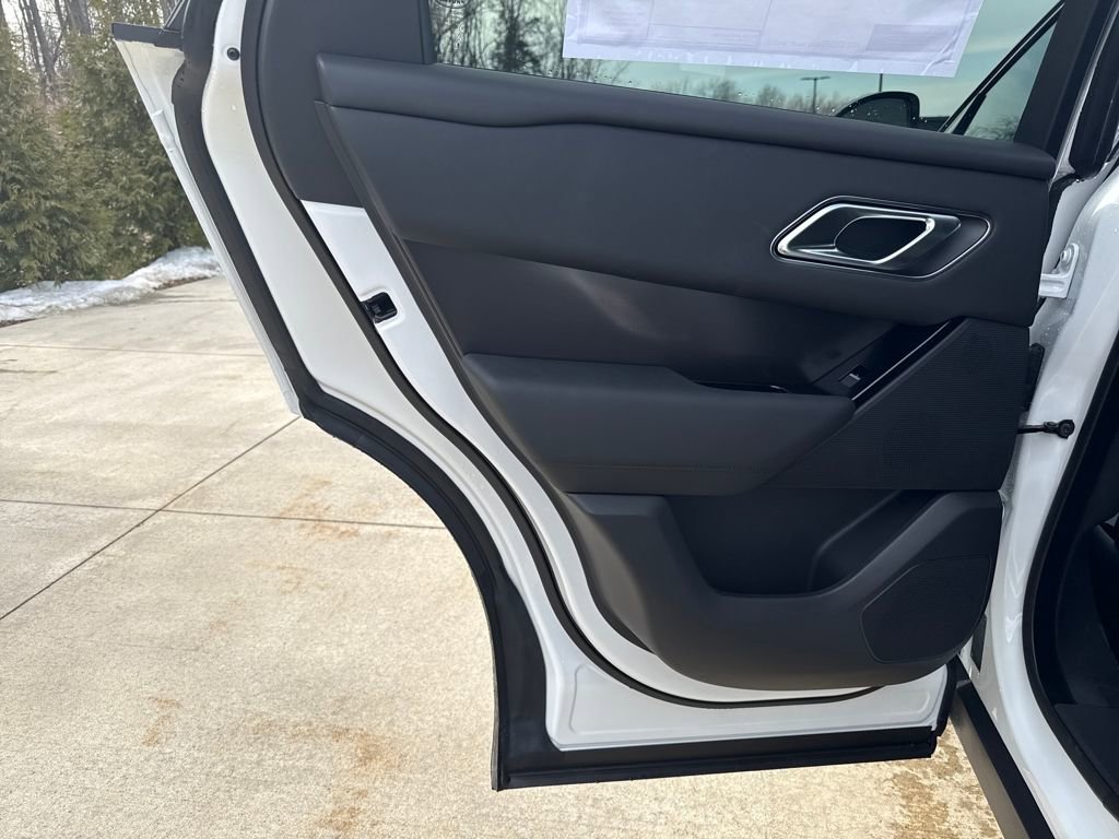 New 2026 Land Rover Range Rover Velar Dynamic SE image 13