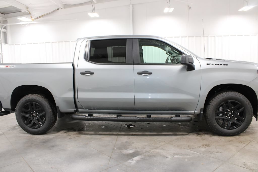New 2026 Chevrolet Silverado 1500 Custom w/ Turbomax Blackout Package AWD/4WD image 11