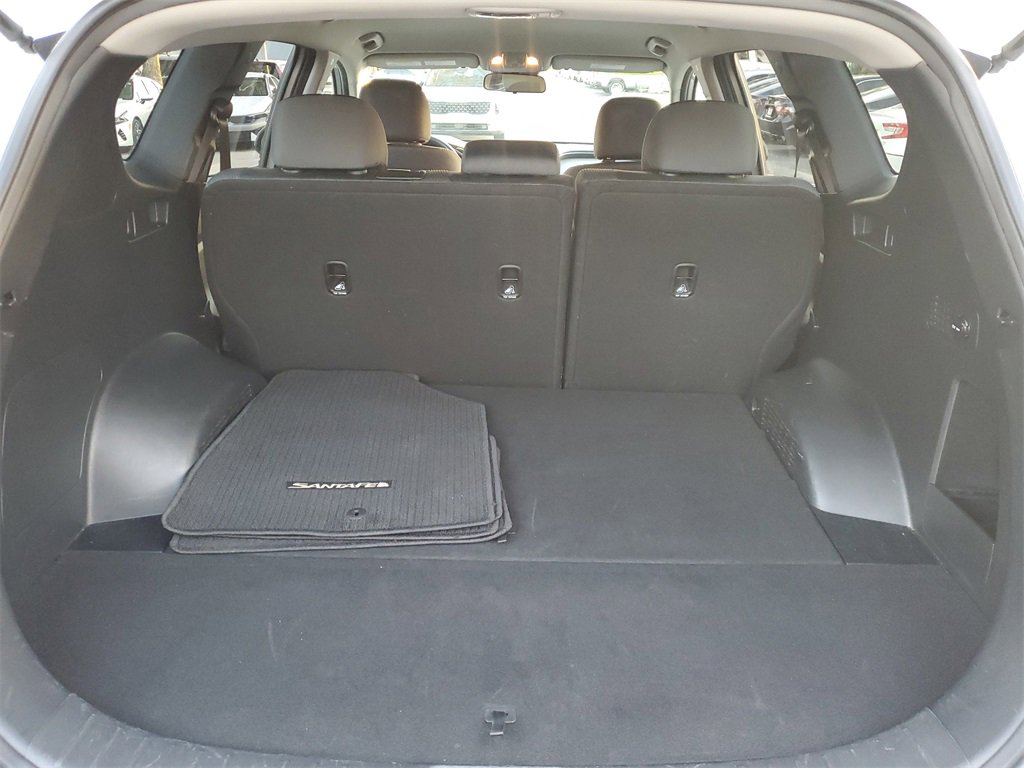 Used 2019 Hyundai Santa Fe SE image 8