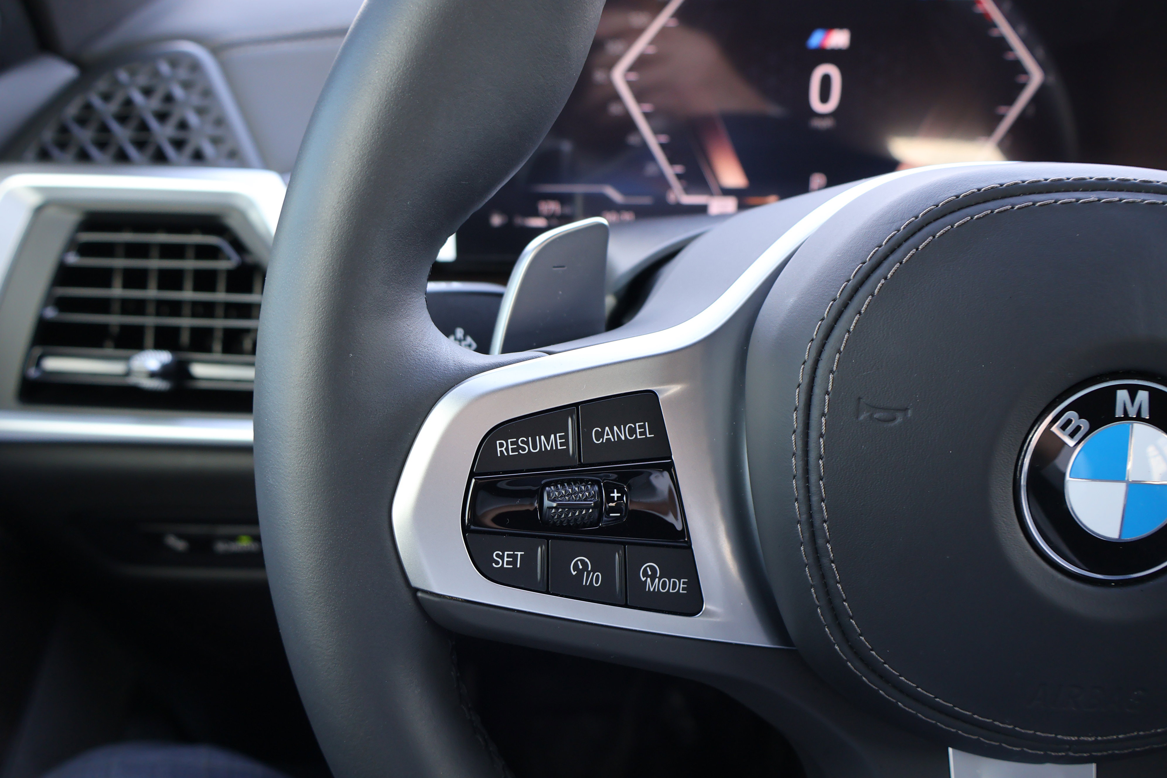 Used 2026 BMW X5 xDrive40i w/ M Sport Package image 33