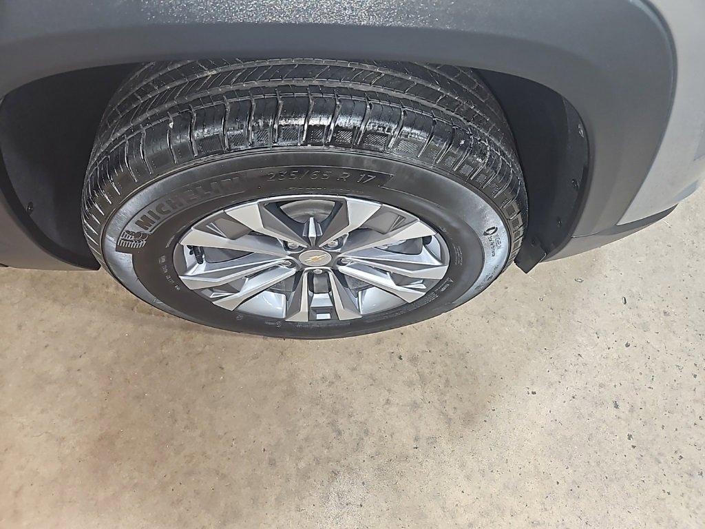 Certified 2025 Chevrolet Equinox LT image 10